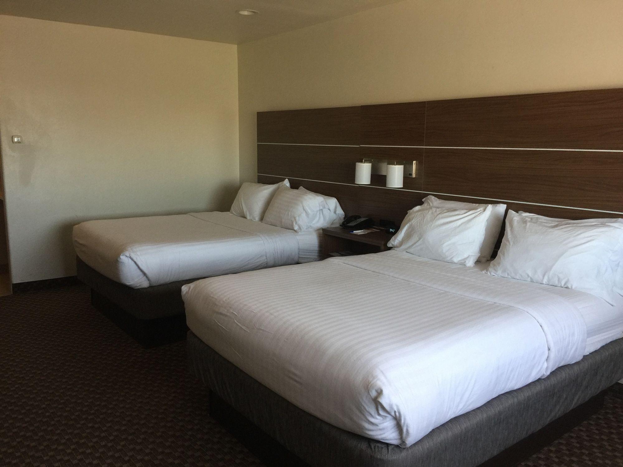 Holiday Inn Express Santa Rosa By Ihg Εξωτερικό φωτογραφία